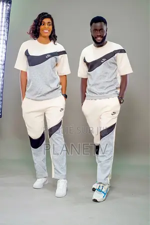 Ensemble Très Jolie Disponible TWKBN