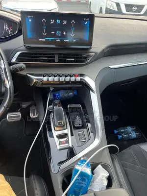 PEUGEOT 3008 2022 Blanc