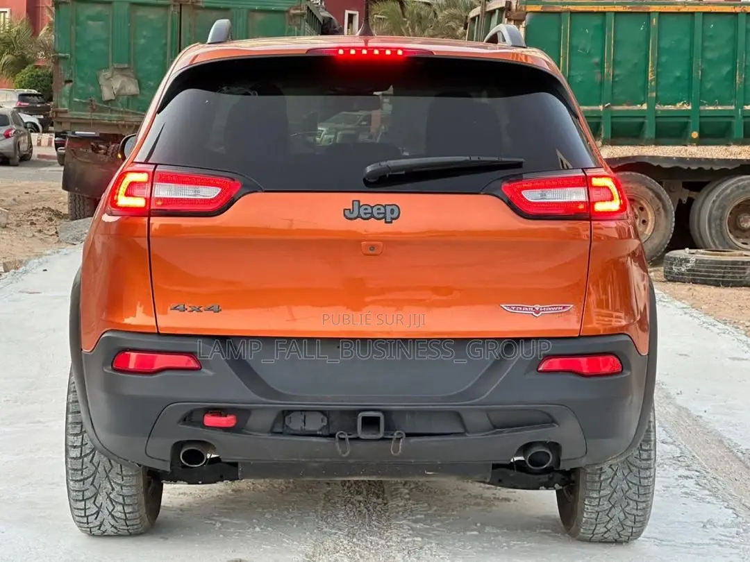 Jeep Cherokee 2016 Orange