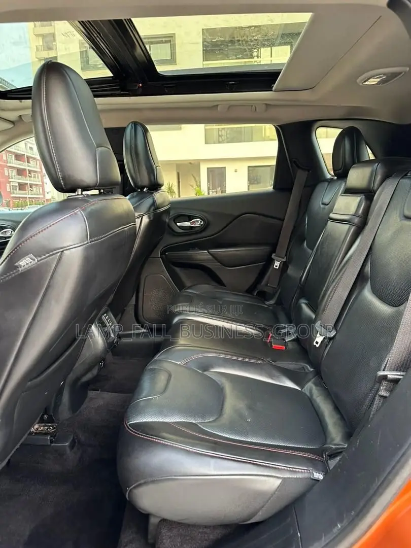 Jeep Cherokee 2016 Orange