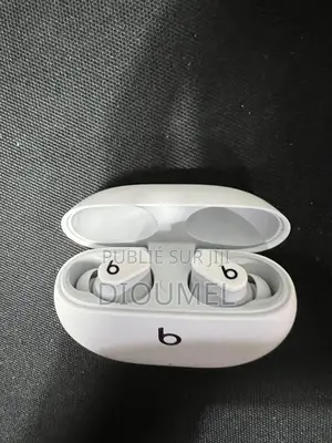 Beats Studio Buds White