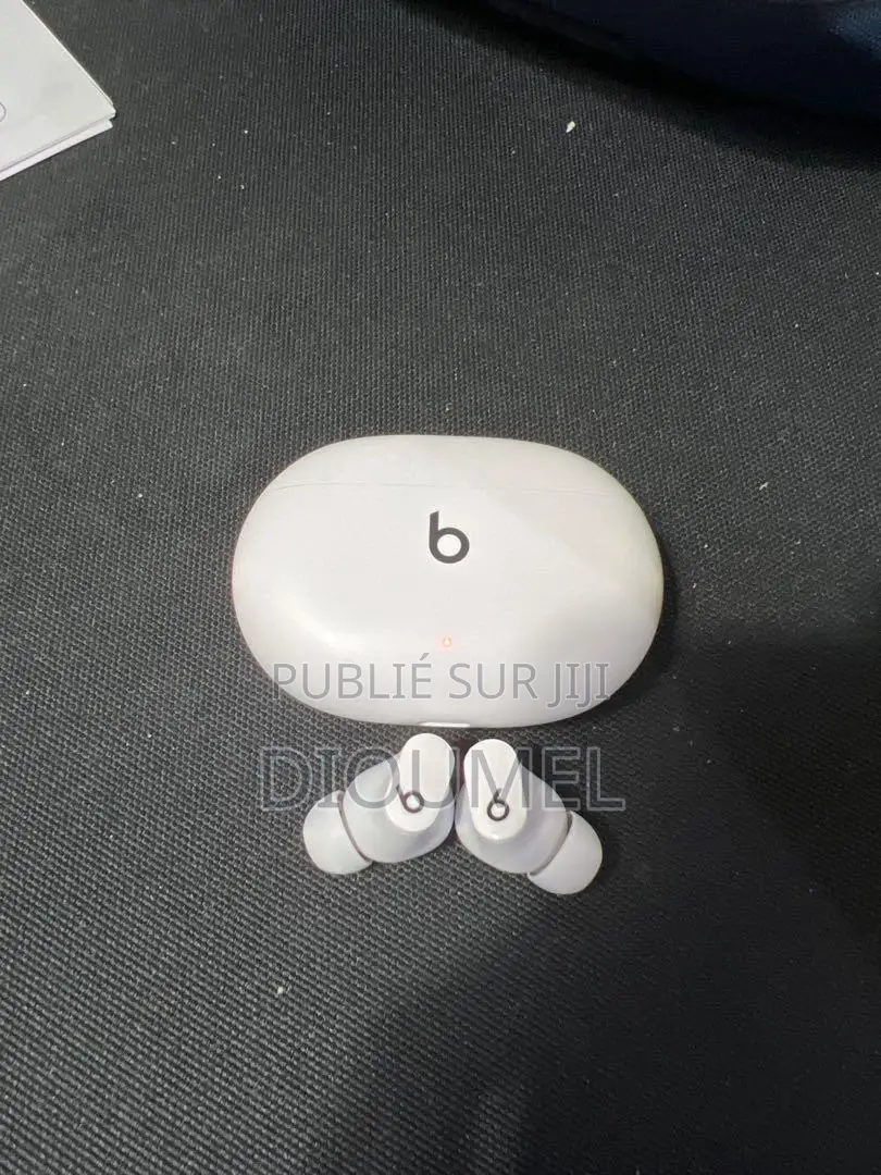Beats Studio Buds White