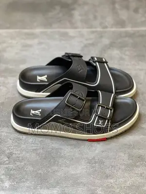 Des Chaussures De Qualités