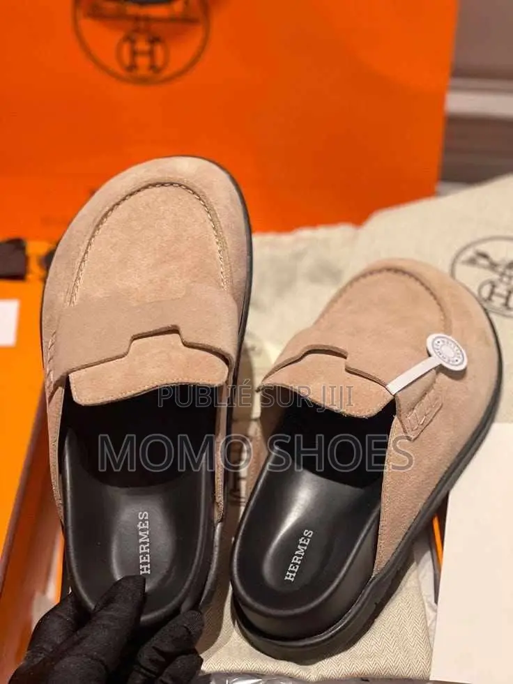 Des Chaussures De Qualités