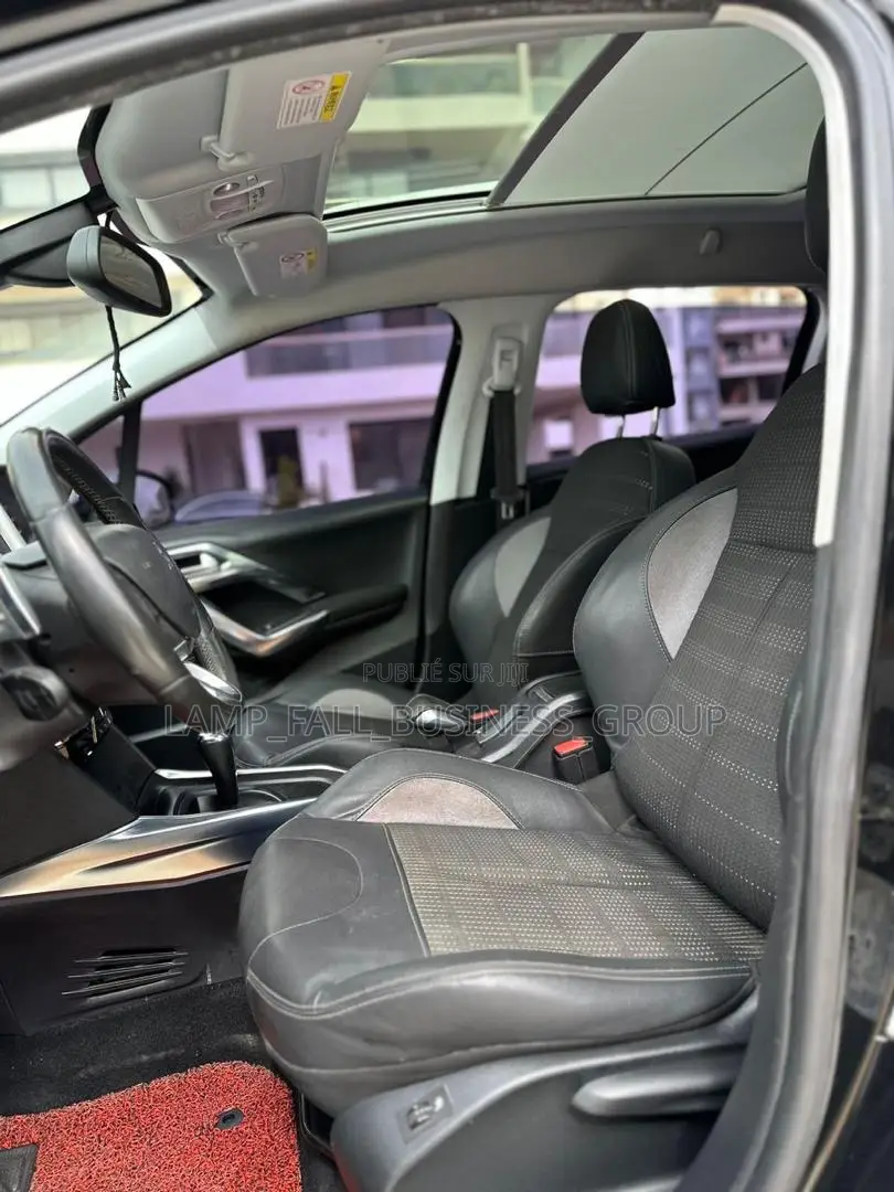 PEUGEOT 2008 2016 Noir