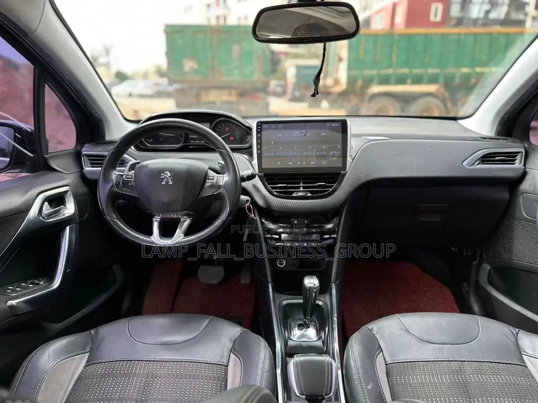 PEUGEOT 2008 2016 Noir