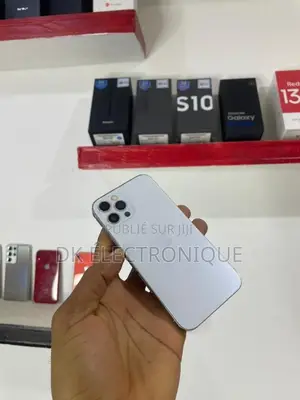 Photo - Apple iPhone 12 Pro Max 128 GB Doré