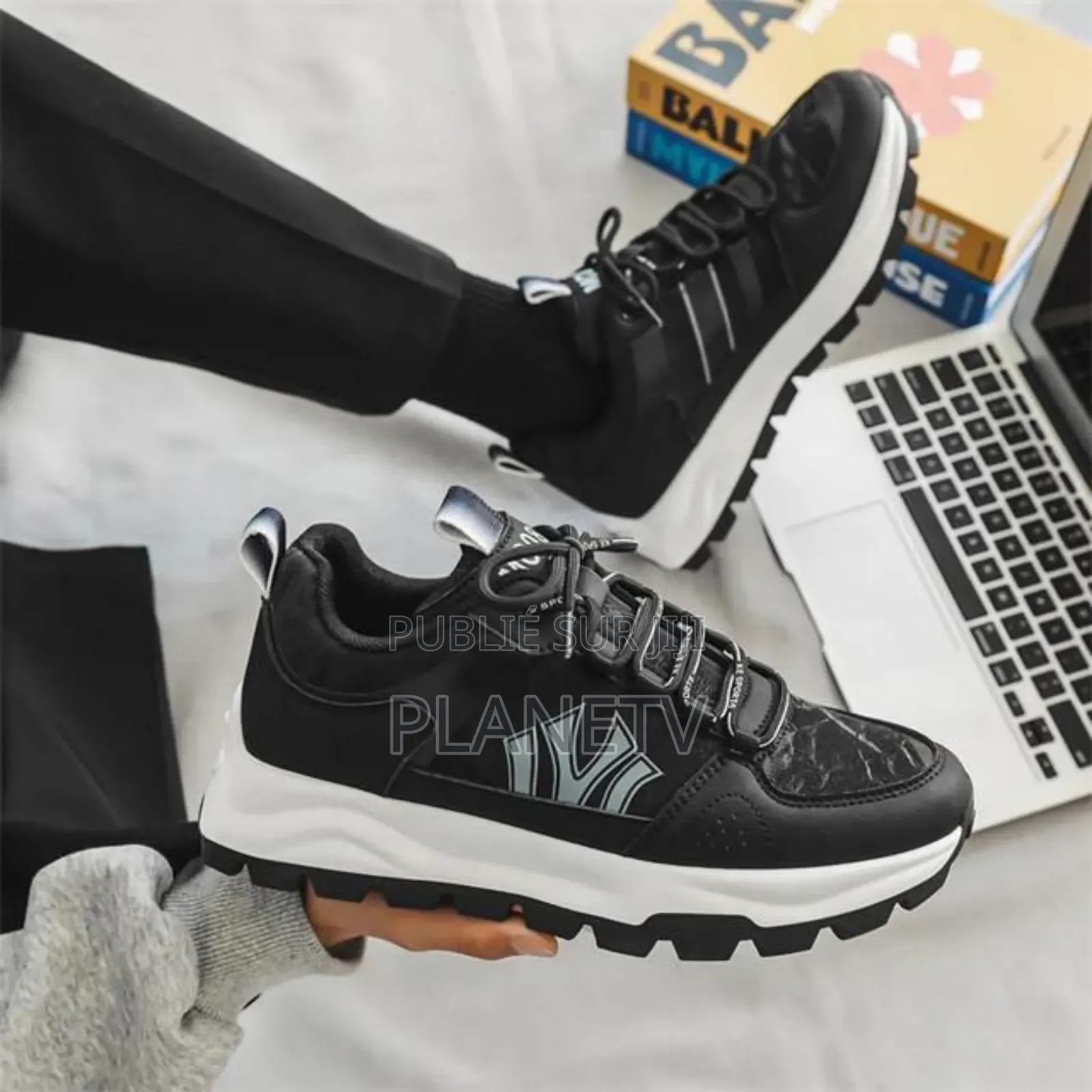 Chaussures Très Jolie Disponible Ss