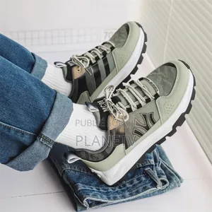 Chaussures Très Jolie Disponible Ss