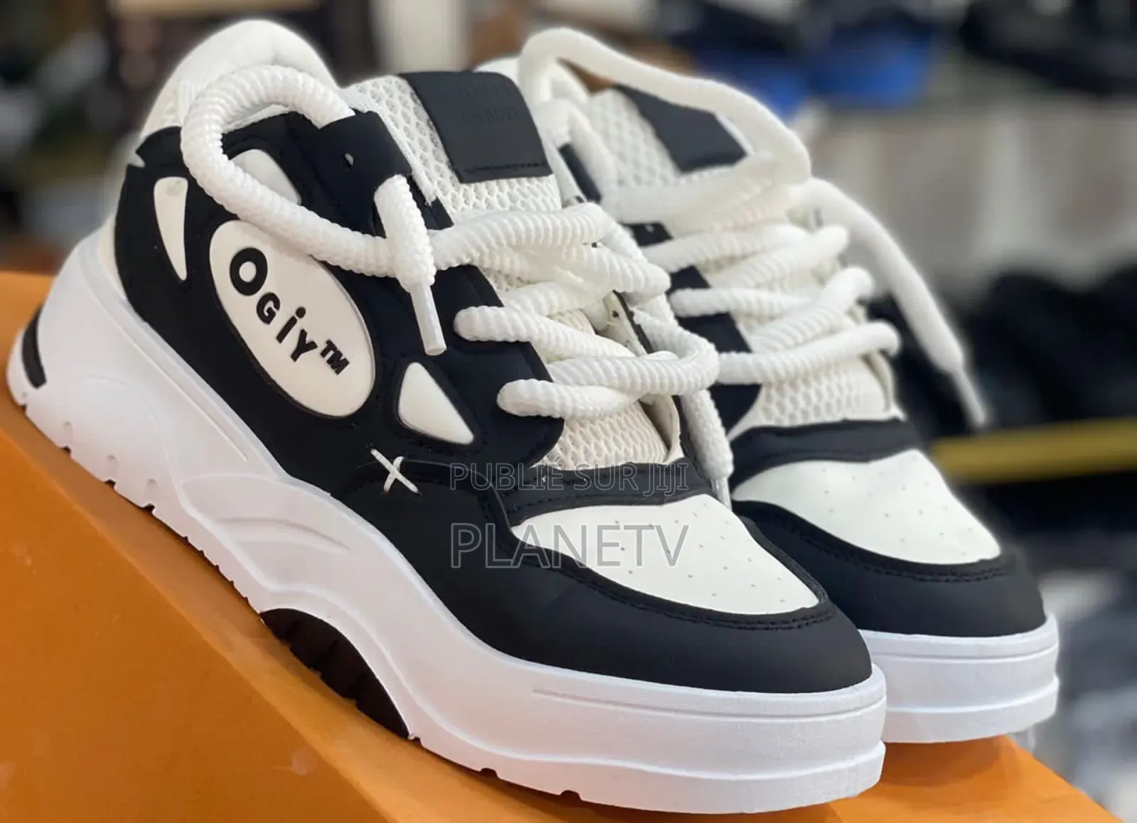 Oggy Originale Disponible Ss