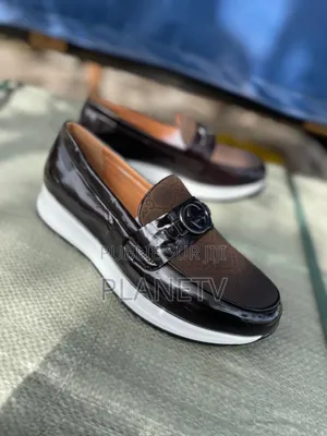 Photo - Chaussures Très Jolie Disponible TDS