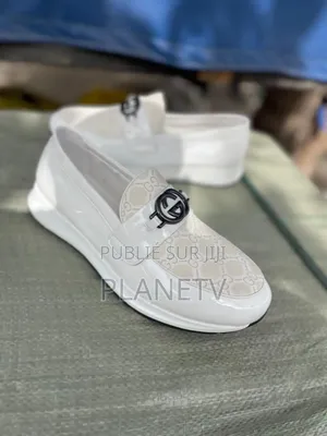 Chaussures Très Jolie Disponible TDS