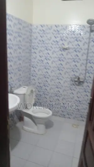 Furnished 1chbre Chambre et salon dans Studio Meublé, Almadies à Louer