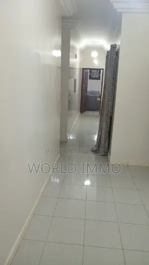 Furnished 1chbre Chambre et salon dans Studio Meublé, Almadies à Louer