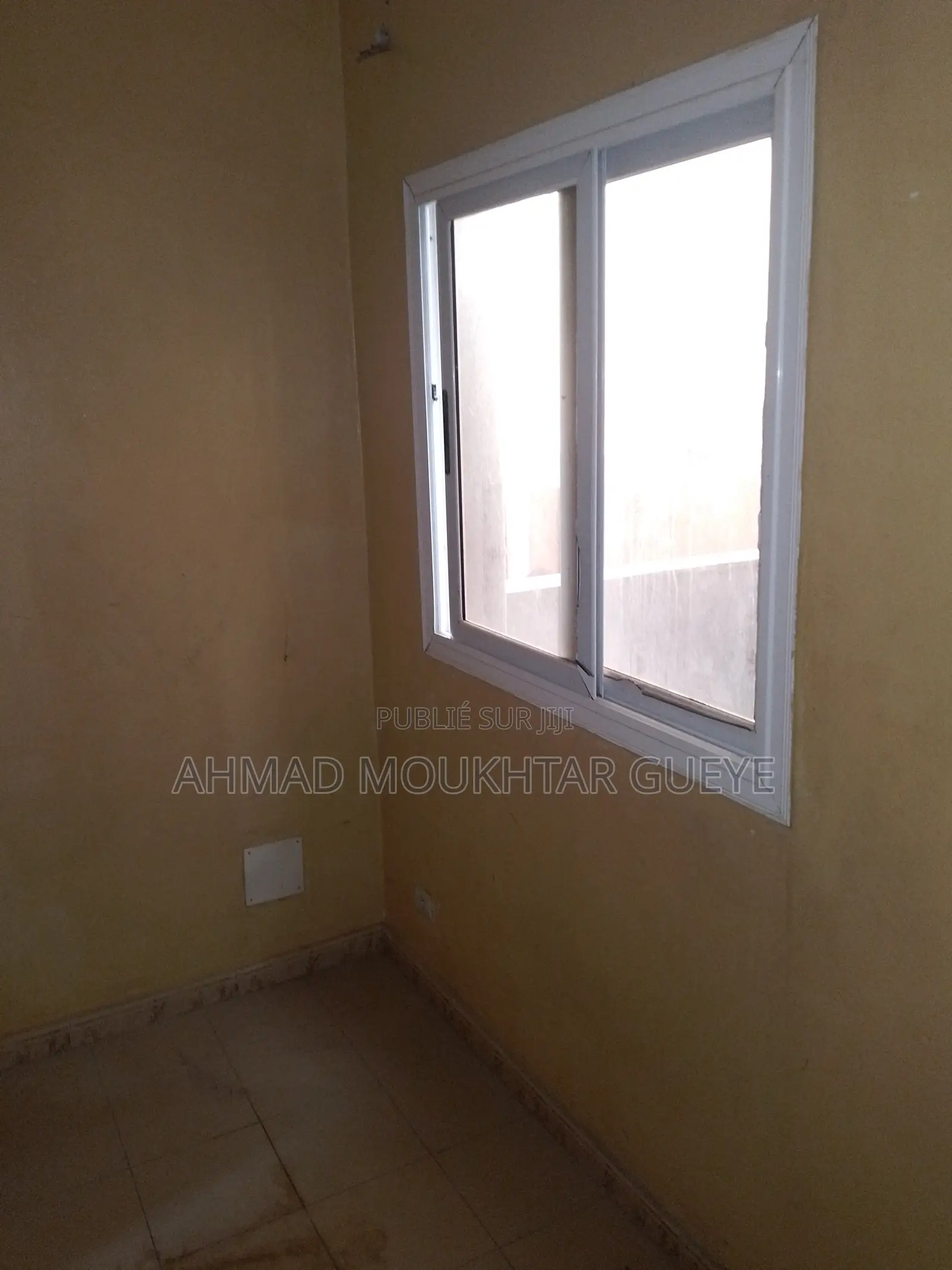 Chambre Simple À Louer