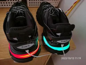 Balenciaga Track Led Avec Chargeur