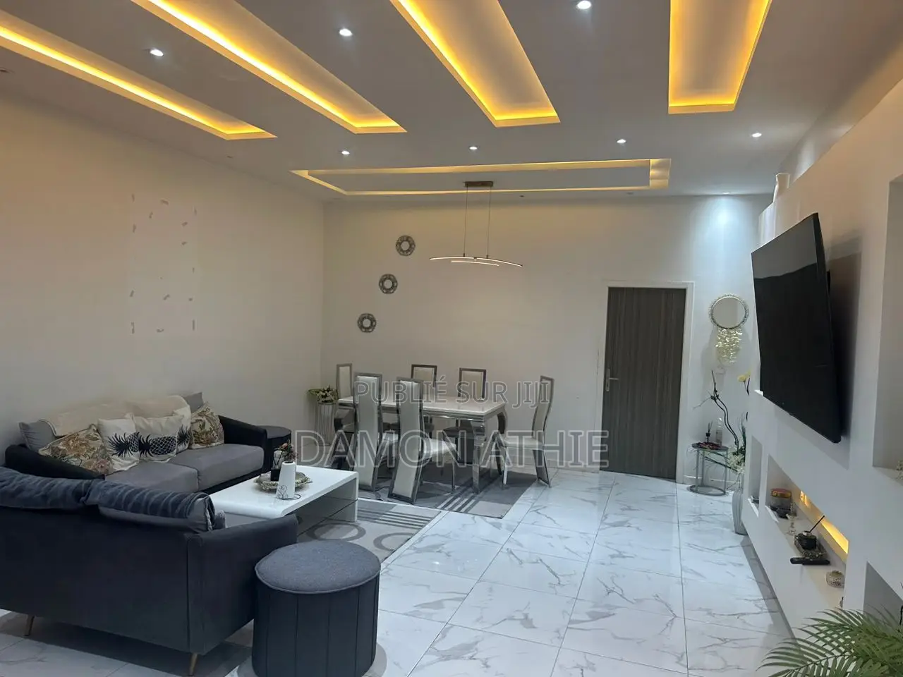 Furnished 2chbre Appartement-terrasse dans Ouakam à Louer