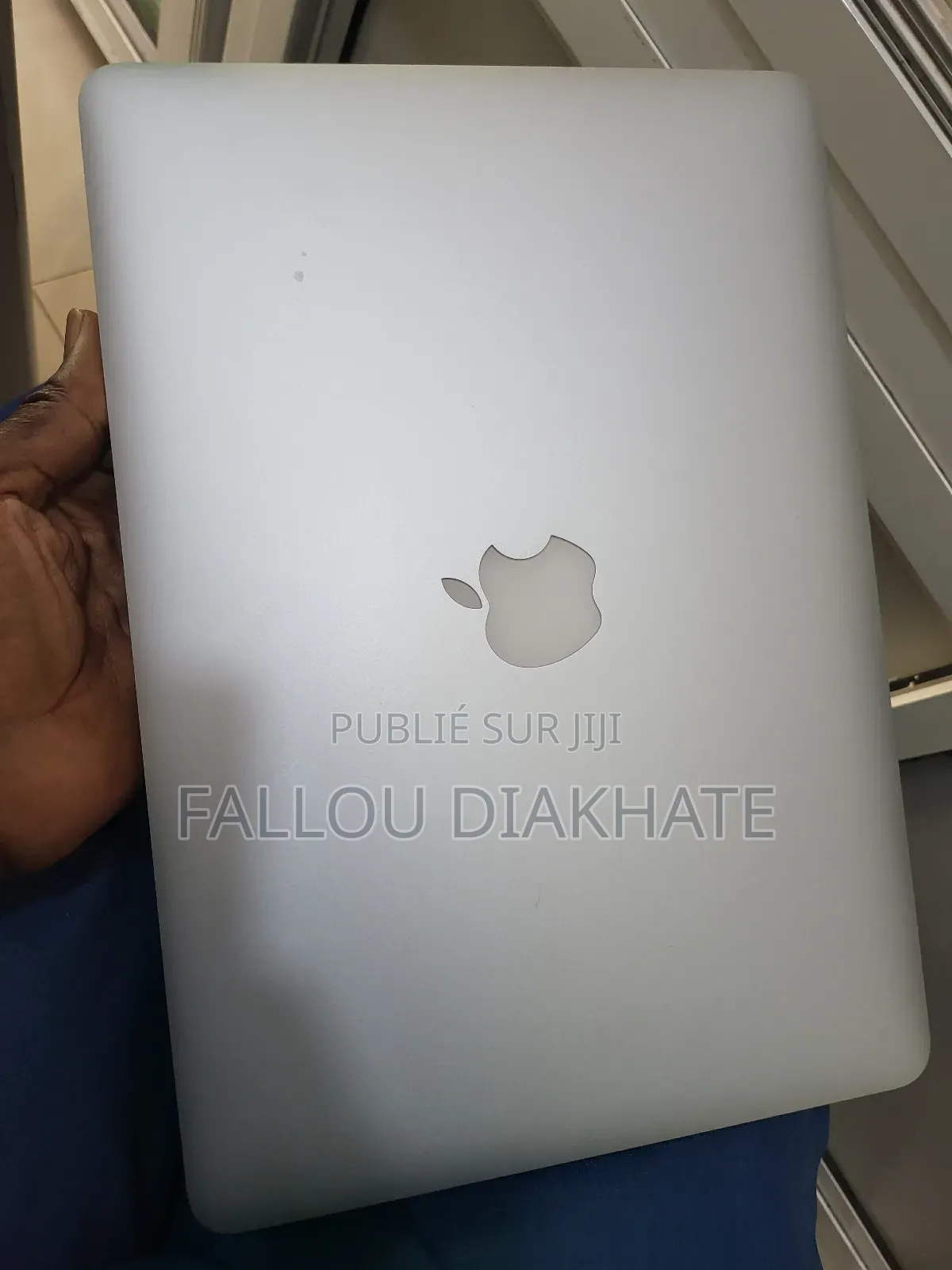 New Ordinateur Portable Apple MacBook 2015 8GB Intel Core I5 SSD 256GB