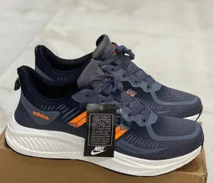 Adidas Originale Disponible TDS