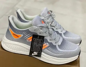 Adidas Originale Disponible TDS