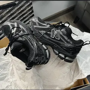 Original New Balance 1906R Disponible