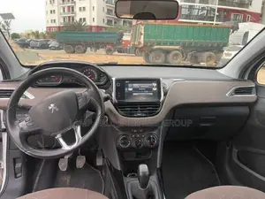 PEUGEOT 2008 2016 Blanc