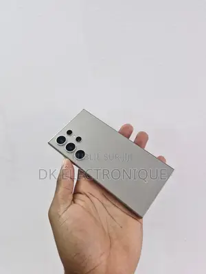 Photo - Samsung Galaxy S24 Ultra 256 GB Doré