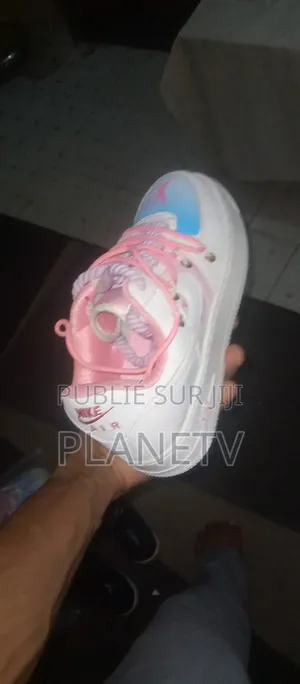 Louis Vuitton Pour Femme Disponible