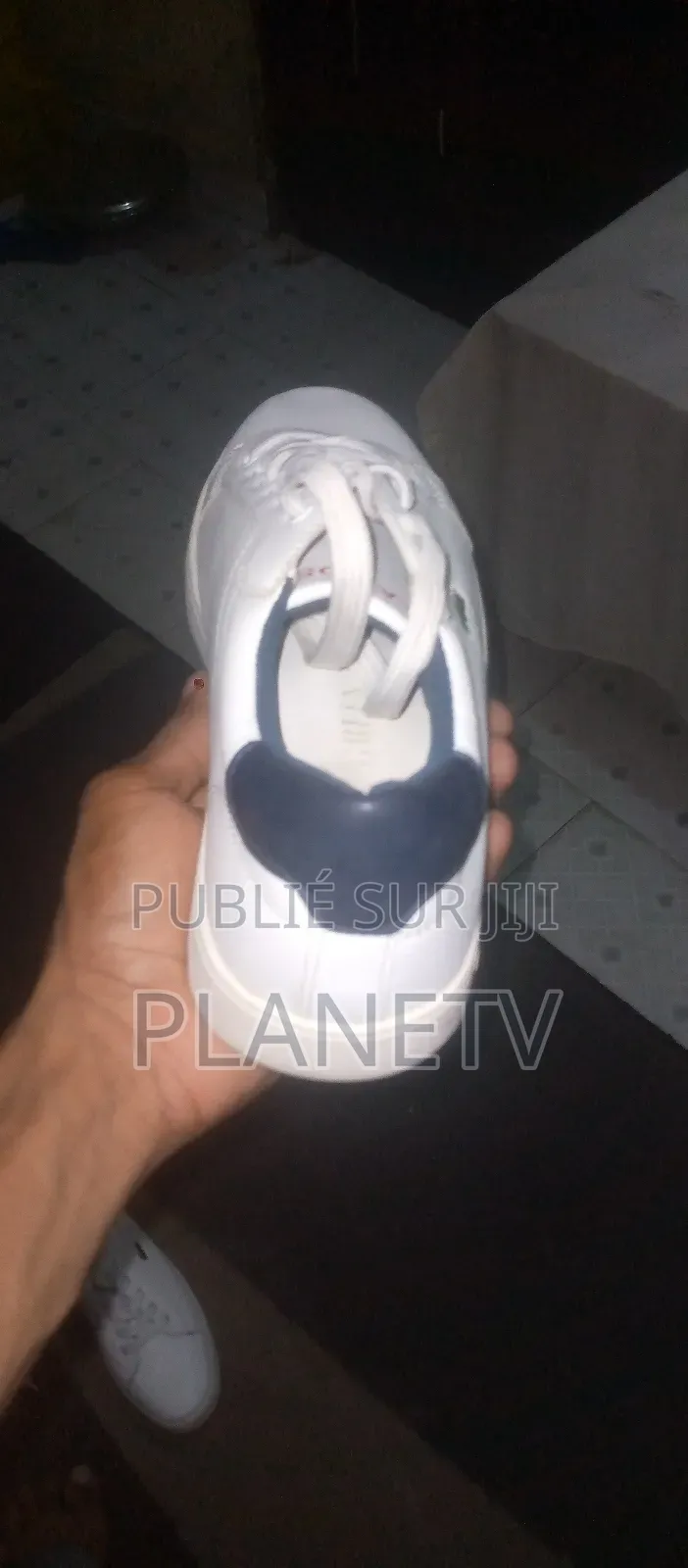 Lacoste Originale Disponible