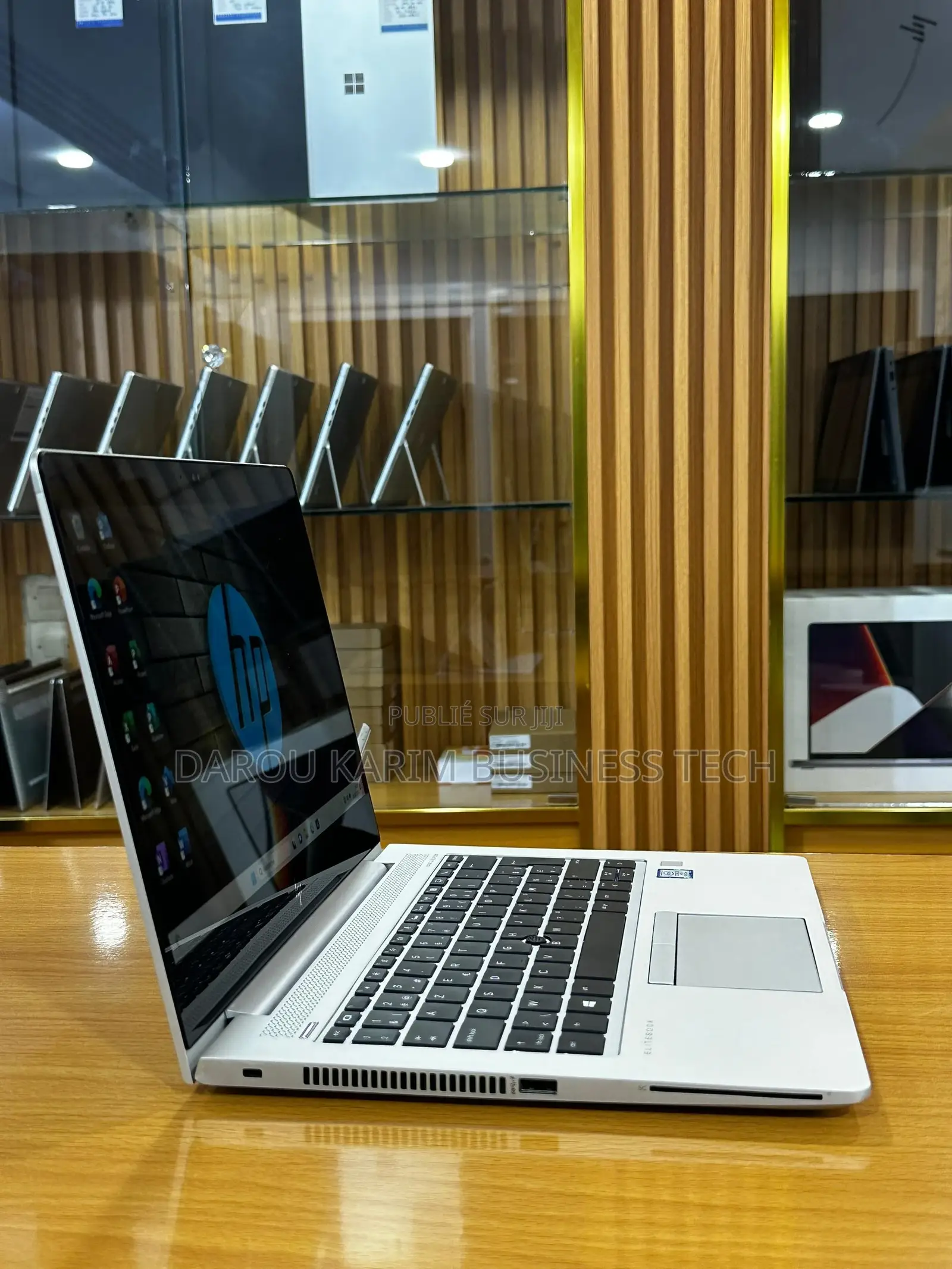 New HP EliteBook 840 G5 8GB Intel Core I5 SSD 256GB