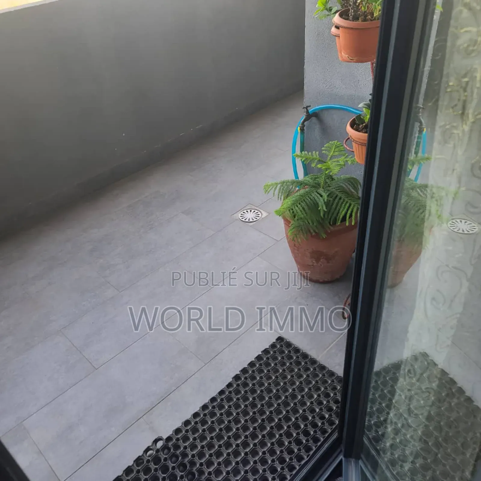 1chbre Chambre et salon dans Chambre, Almadies à Louer