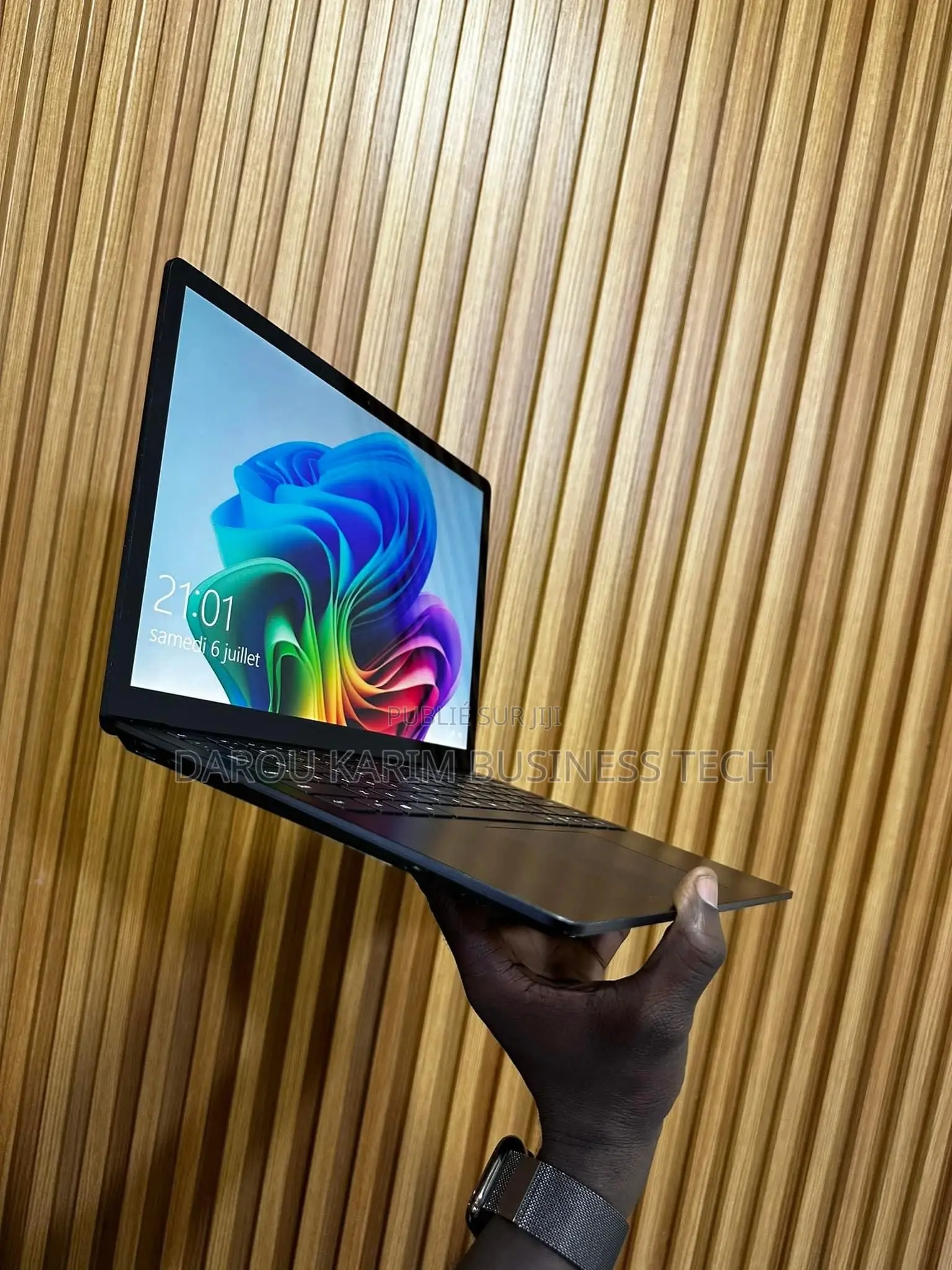 New Microsoft Surface Laptop 3 8GB Intel Core I5 SSD 256GB