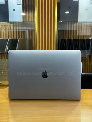 New Apple MacBook Pro 2019 16GB Intel Core I7 SSD 512GB