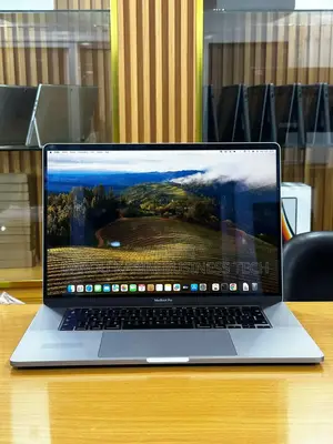 New Apple MacBook Pro 2019 16GB Intel Core I7 SSD 512GB