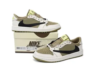 Nike Jordan 1 Retro Low Travis Scott