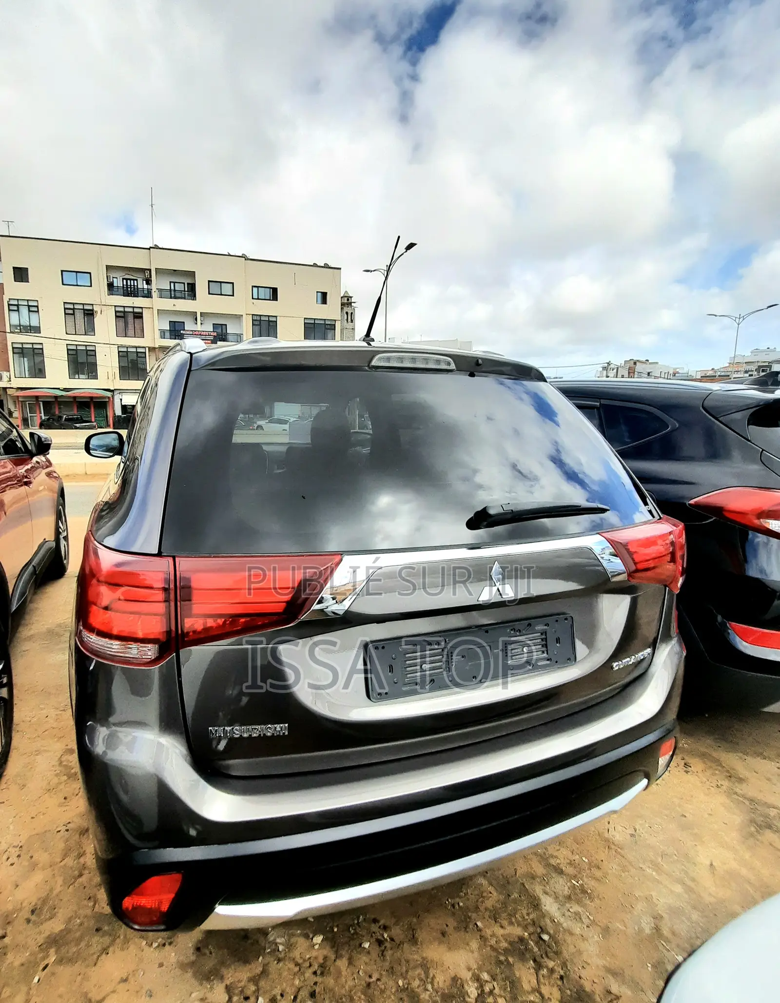 Mitsubishi Outlander 2017 Gris