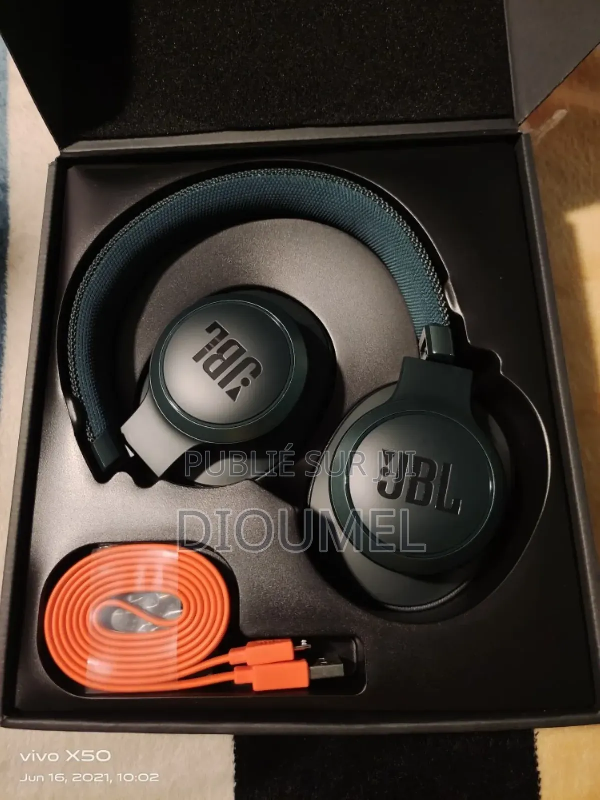 JBL Live 500bt