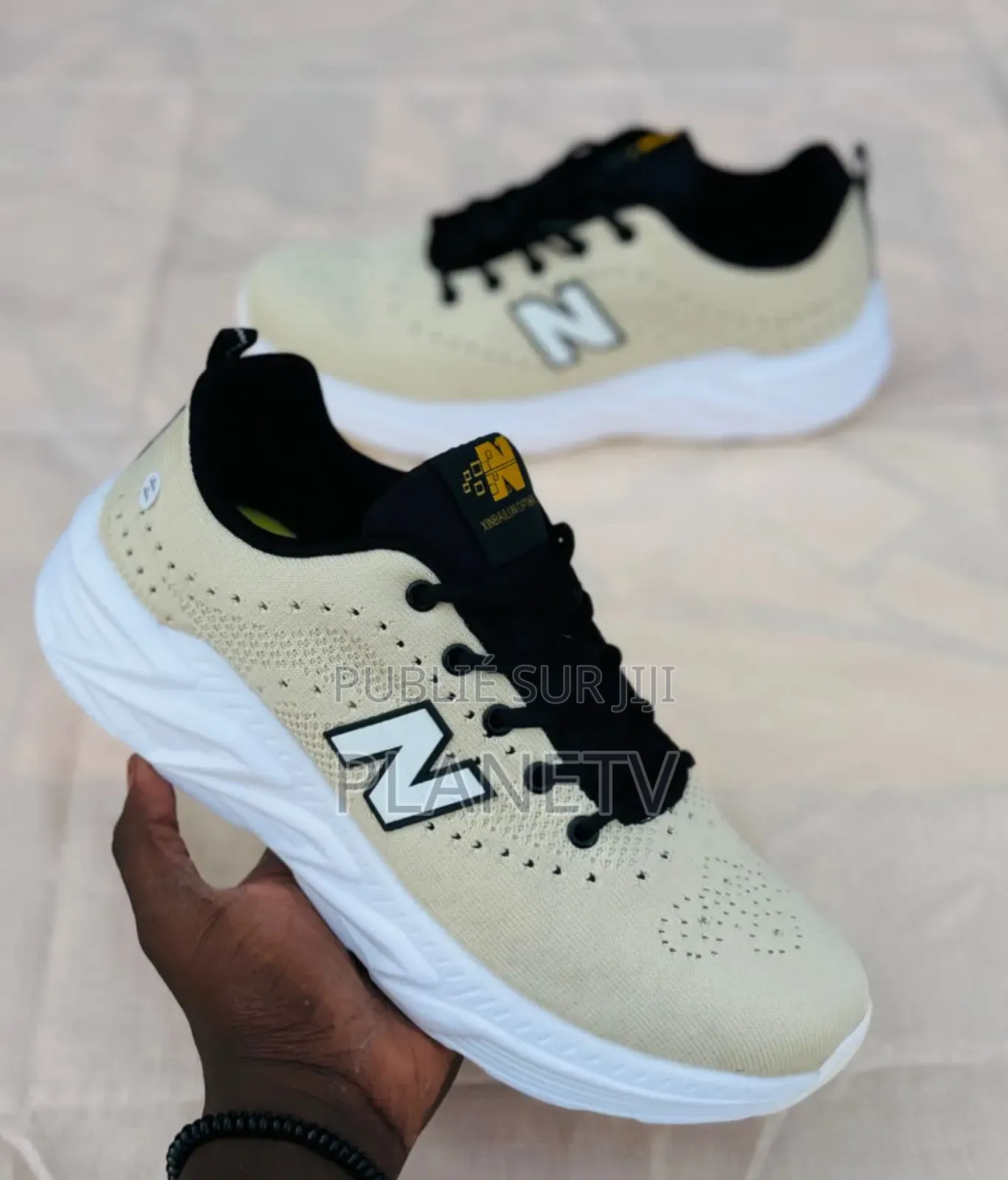 Night Blanc Disponible TDS