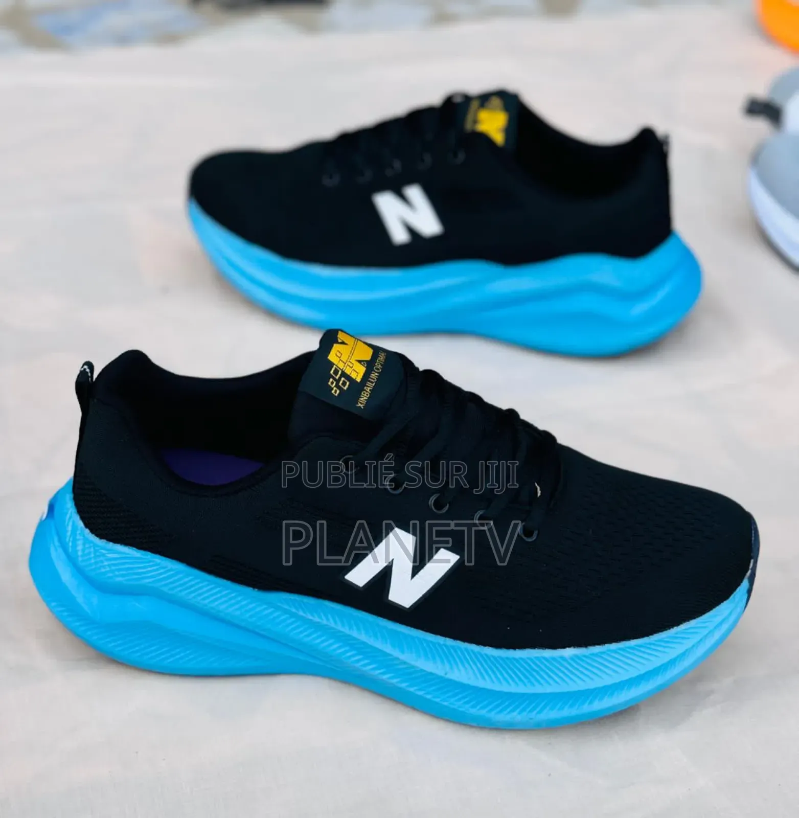 Night Blanc Disponible TDS