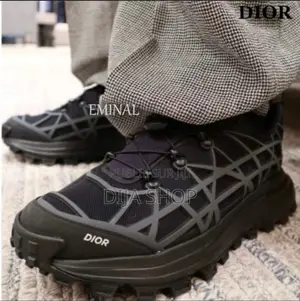 Original Dior B31 Traîners Black Disponible