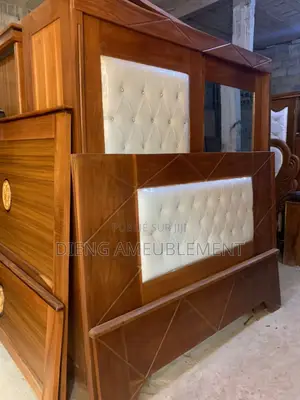 Photo - Chambre À Coucher Bois