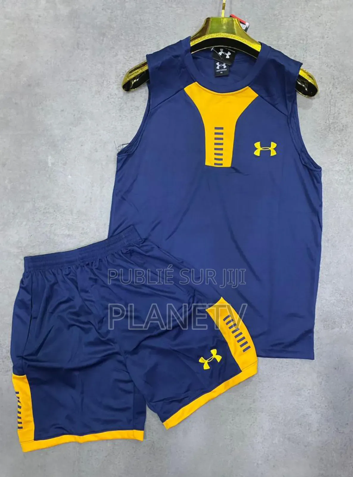 Débardeur Très Joli Disponible Kb