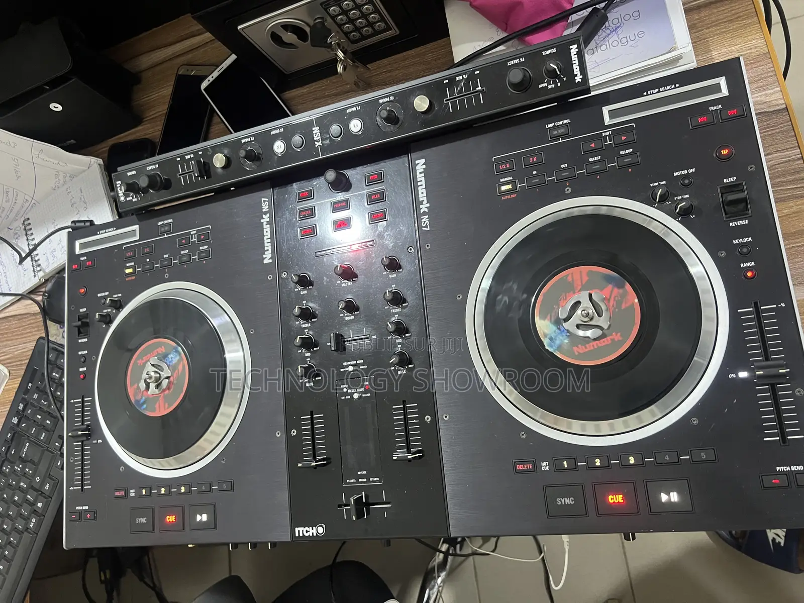 Controller Dj, NUMARK NS7