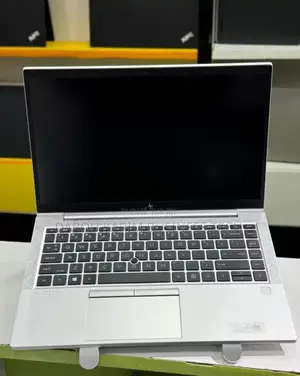 New Ordinateur Portable HP EliteBook 845 G7 16GB AMD Ryzen 7 SSD 256GB