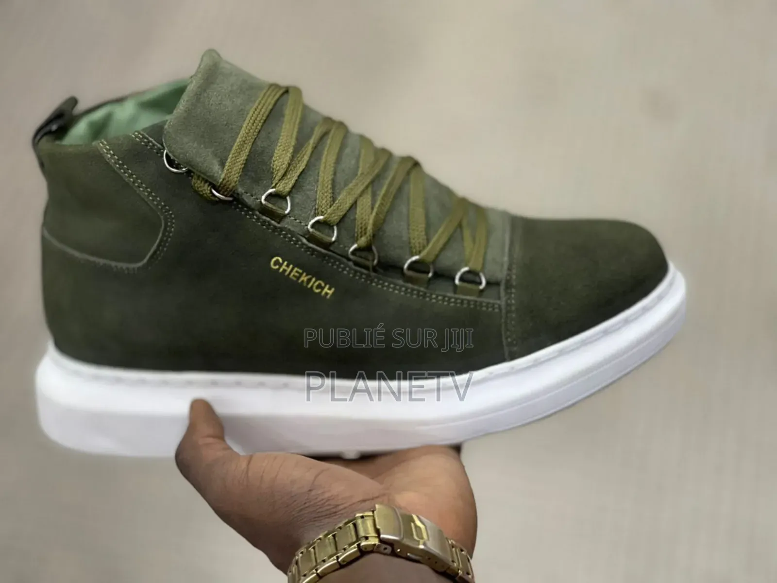 Chaussures en Cuir Disponible TDS