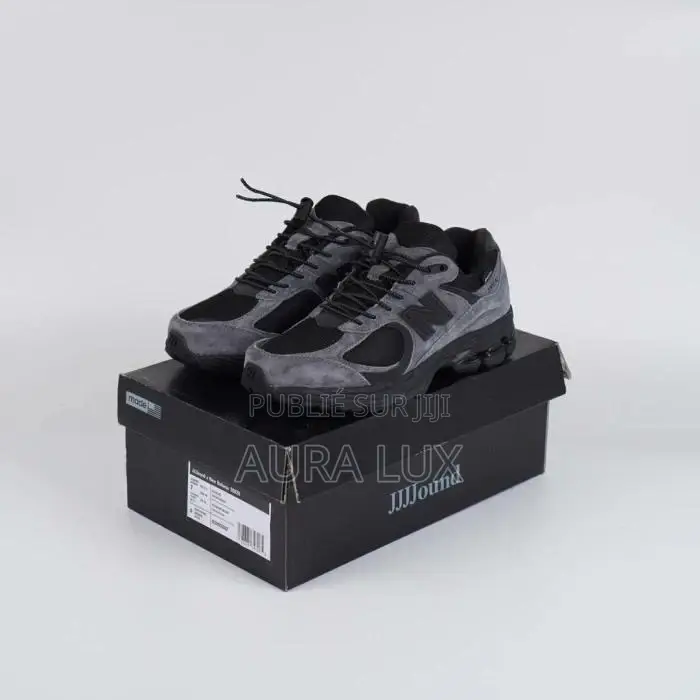 Original New Balance 2002R
