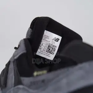 Original New Balance 2002R