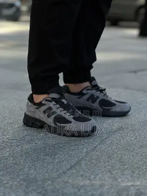 Original New Balance 2002R