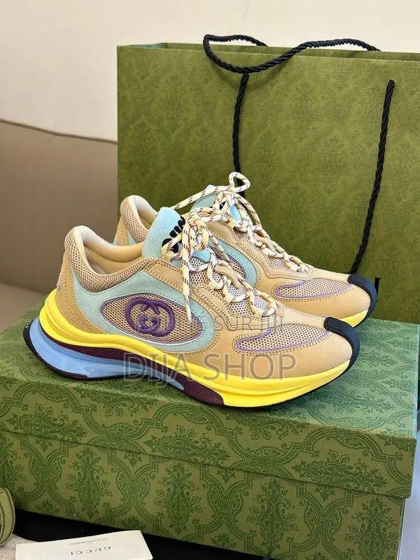 Original Gucci Run Sneakers Disponible