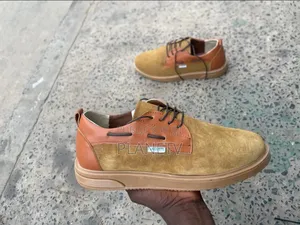 Photo - Chaussures en Cuir TDS